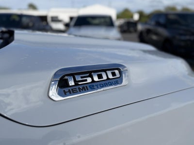 2023 RAM 1500 Laramie Crew Cab 4x4 5'7' Box