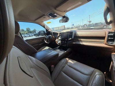 2019 RAM 1500 Longhorn Crew Cab 4x4 5'7' Box
