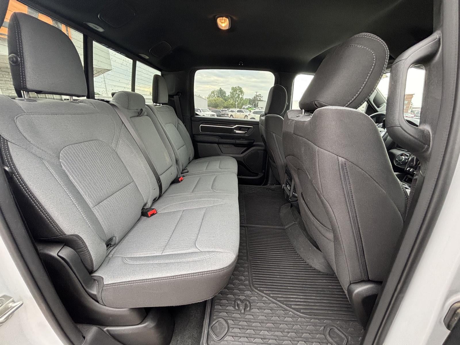 2024 RAM 1500 Big Horn Crew Cab 4x4 6'4' Box