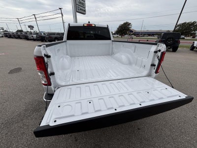 2024 RAM 1500 Big Horn Crew Cab 4x4 6'4' Box