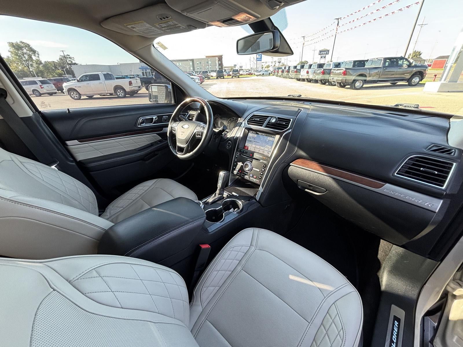 2018 Ford Explorer Platinum