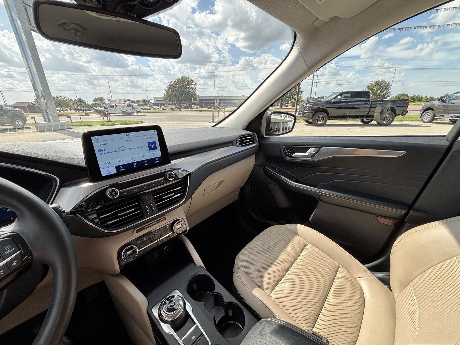 2021 Ford Escape Titanium Hybrid