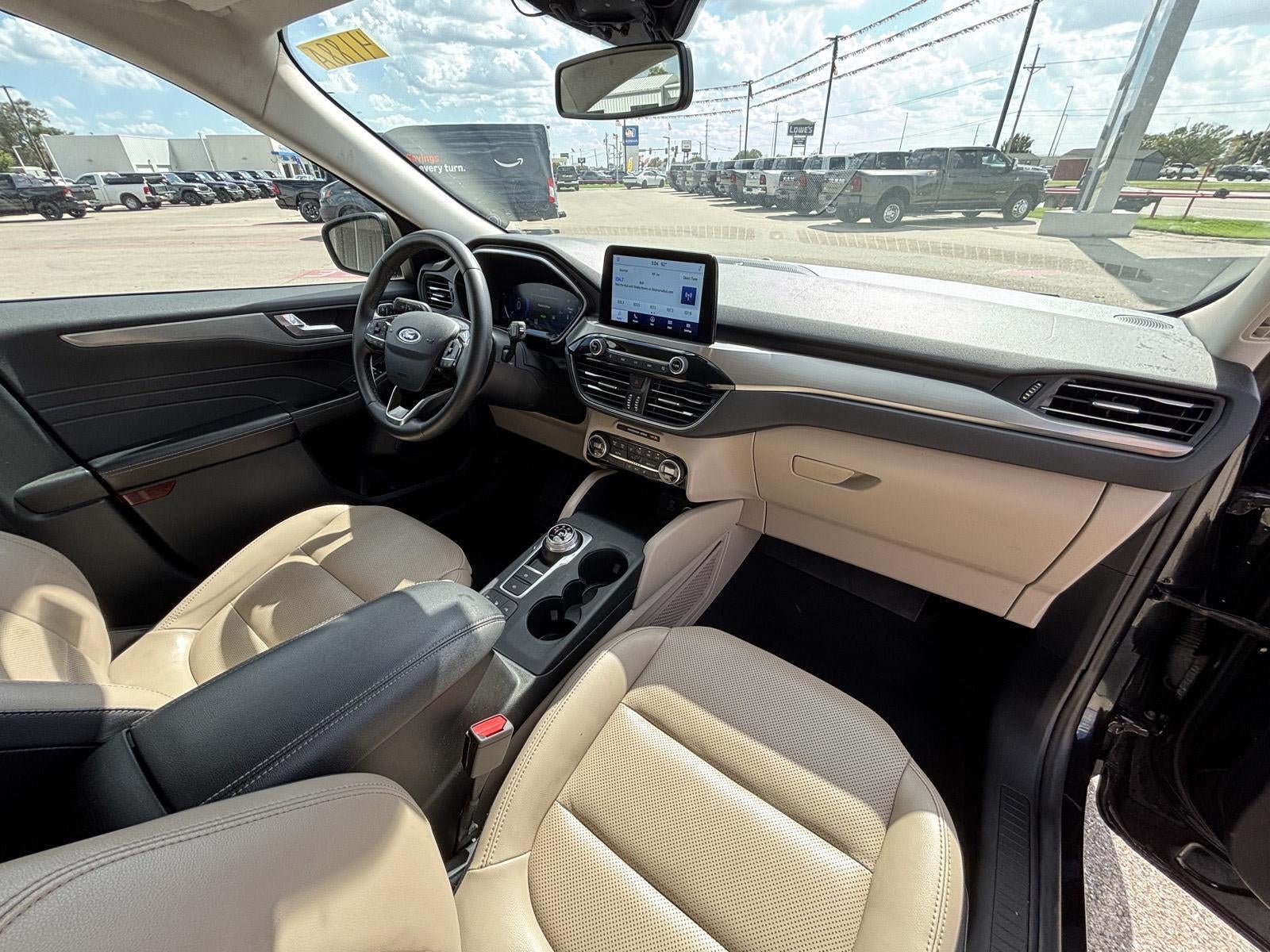 2021 Ford Escape Titanium Hybrid