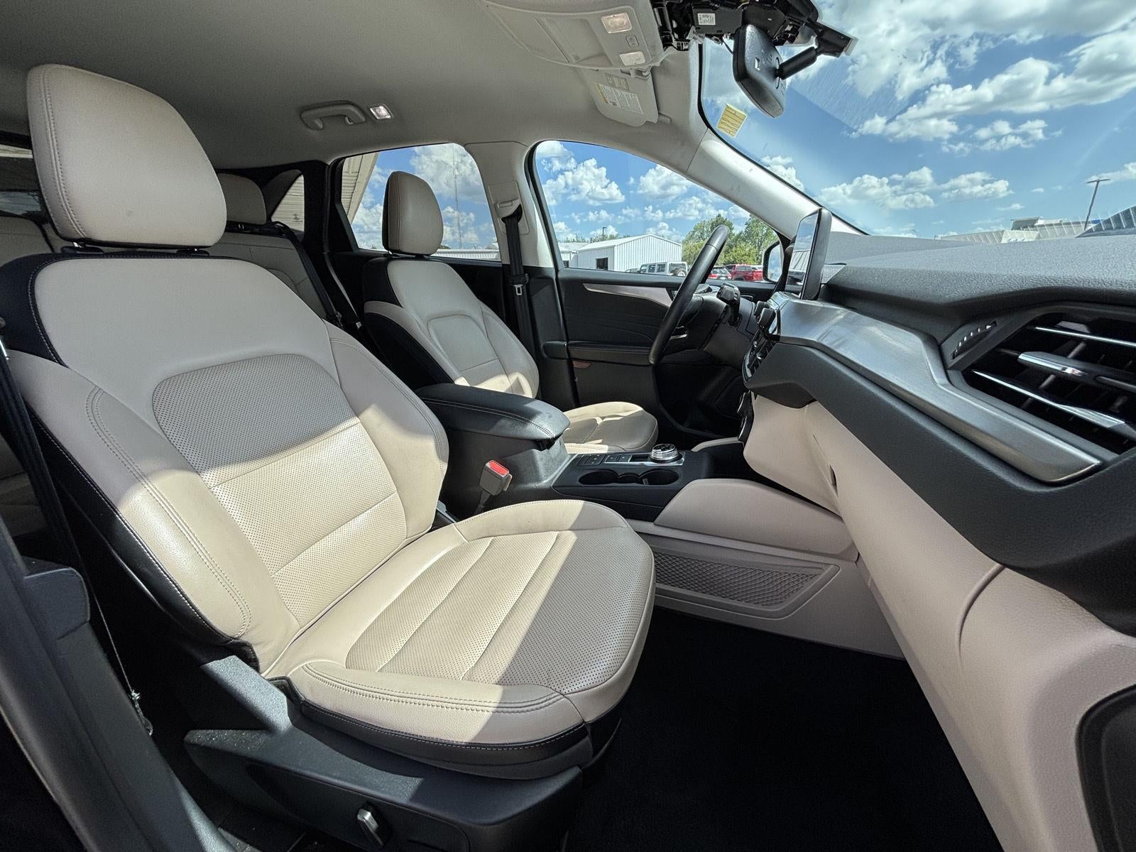2021 Ford Escape Titanium Hybrid