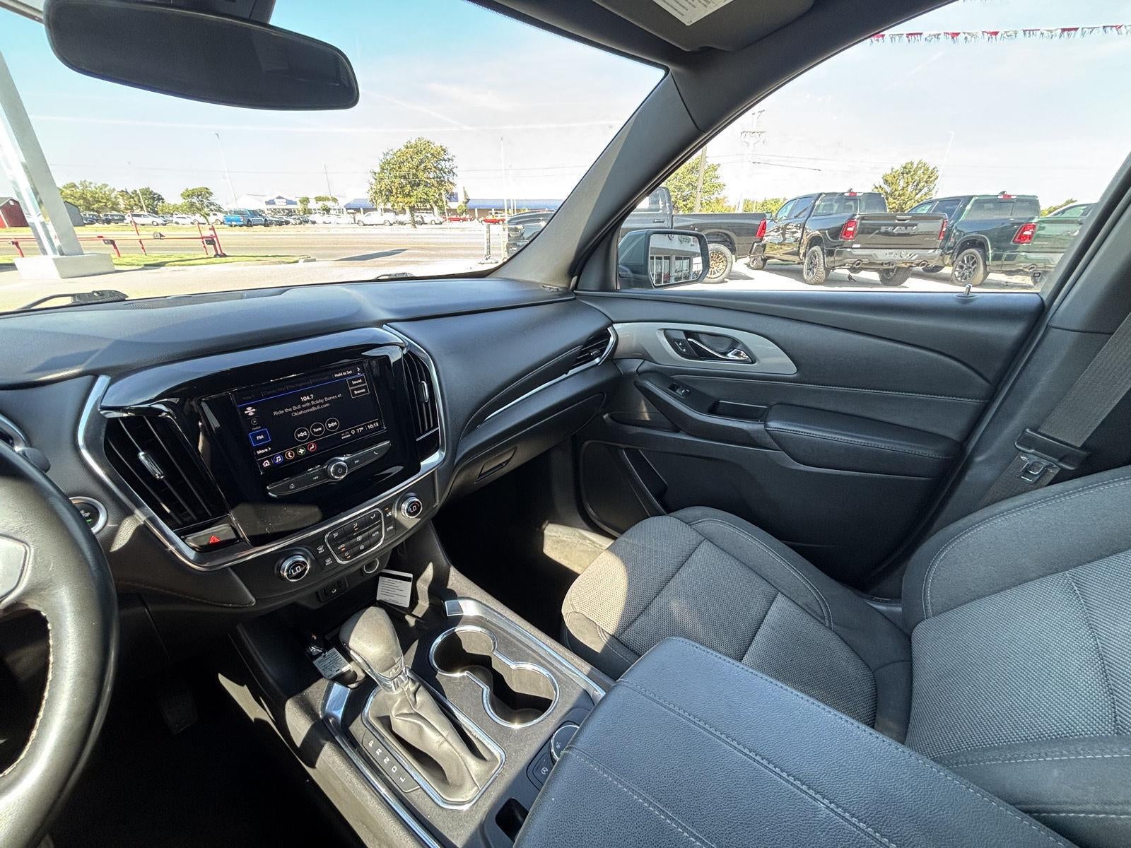 2023 Chevrolet Traverse FWD LT Cloth