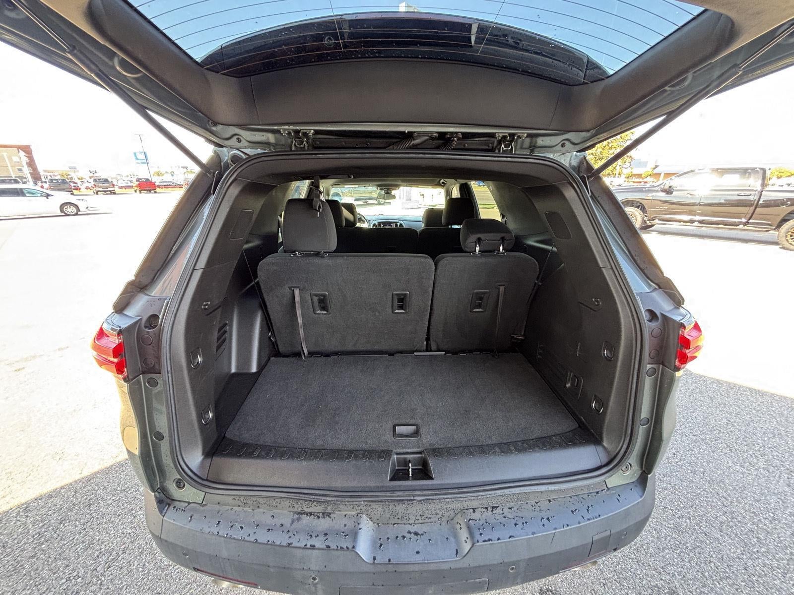 2023 Chevrolet Traverse FWD LT Cloth