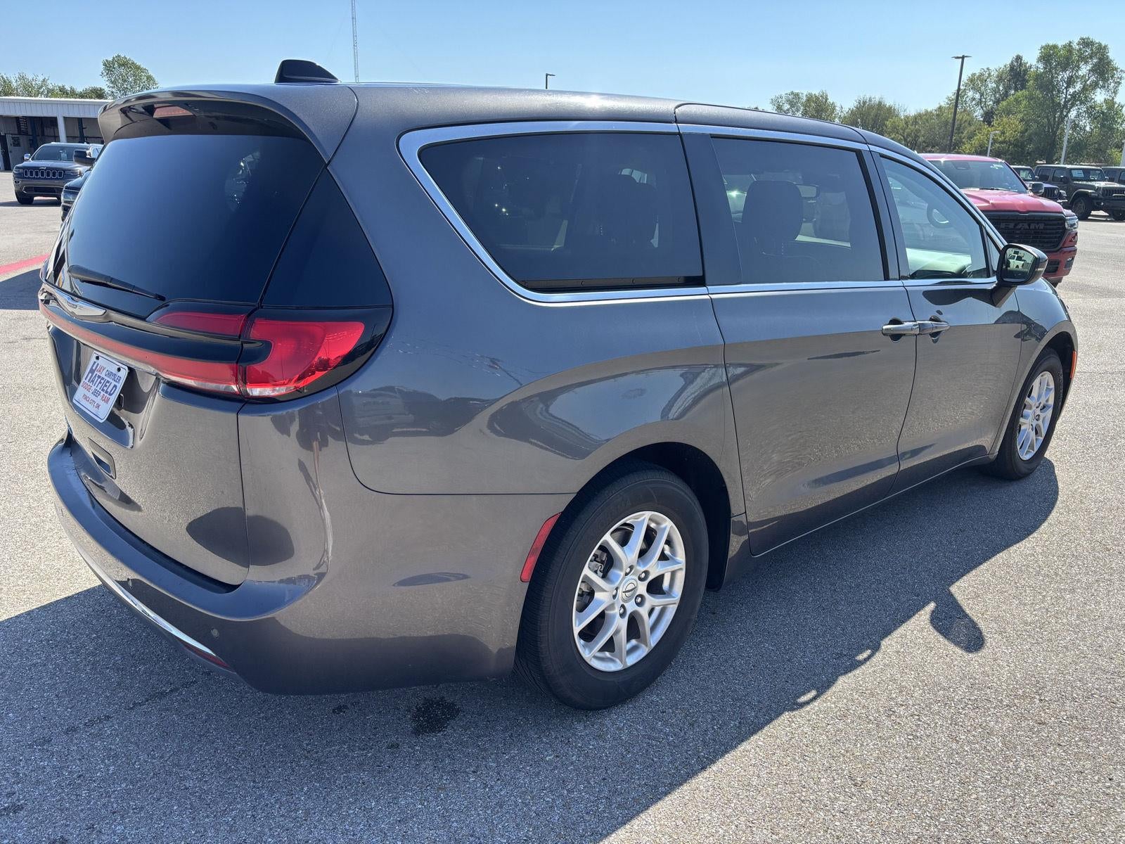 2023 Chrysler Pacifica Touring L