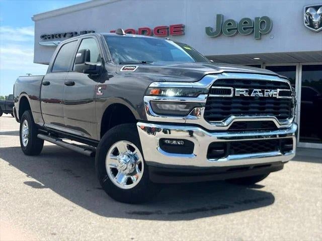 2026 RAM 2500 Tradesman Crew Cab 4x4 6'4' Box