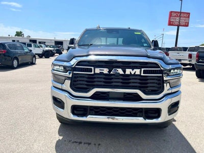 2026 RAM 2500 Tradesman Crew Cab 4x4 6'4' Box