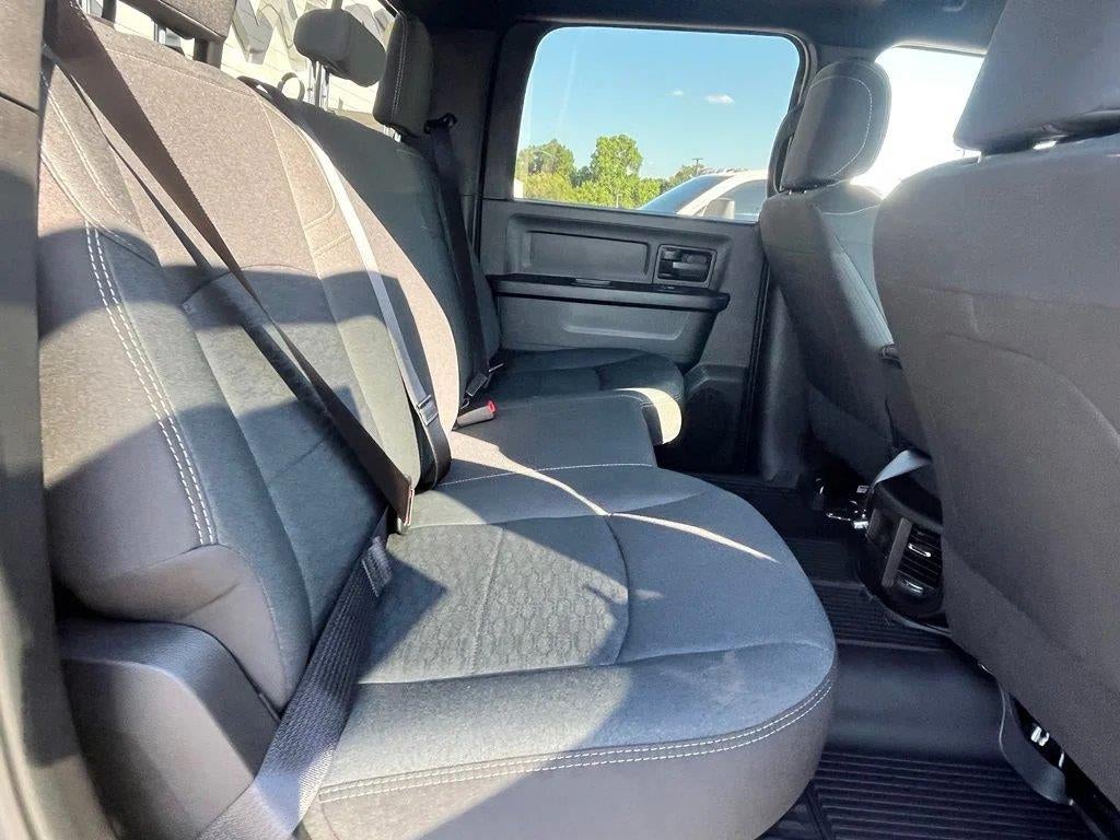 2026 RAM 2500 Black Express Crew Cab 4x4 6'4' Box