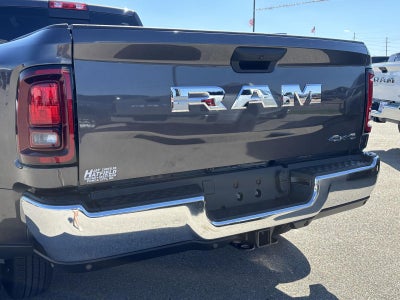 2027 RAM Ram 3500 RAM 3500 TRADESMAN CREW CAB 4X4 8' BOX