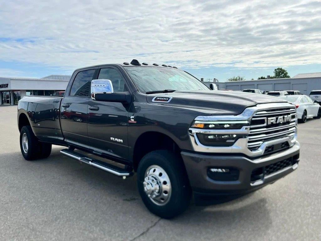 2026 RAM Ram 3500 RAM 3500 LARAMIE CREW CAB 4X4 8' BOX