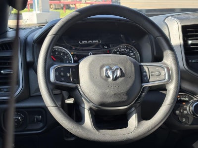 2027 RAM Ram 1500 RAM 1500 EXPRESS CREW CAB 4X4 5'7' BOX