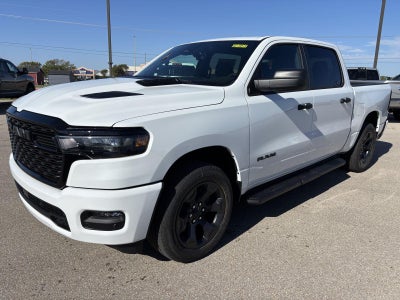 2027 RAM Ram 1500 RAM 1500 EXPRESS CREW CAB 4X4 5'7' BOX