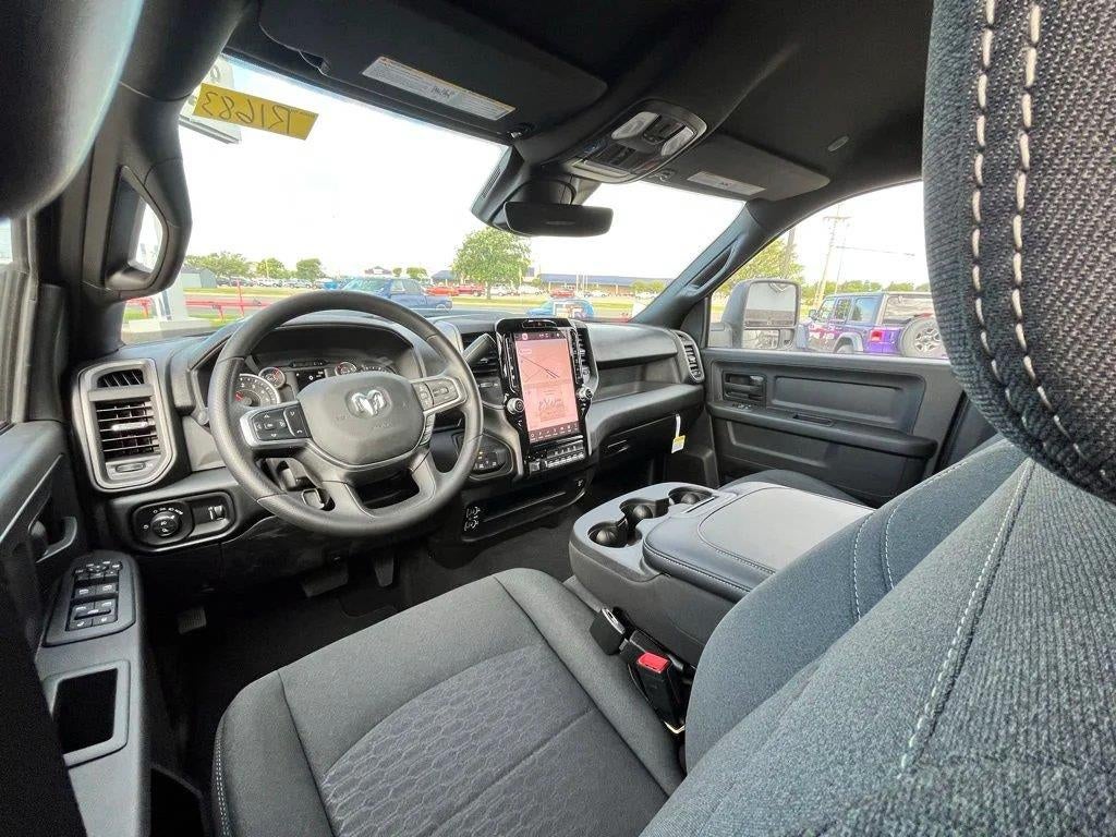 2026 RAM 2500 Black Express Crew Cab 4x4 6'4' Box