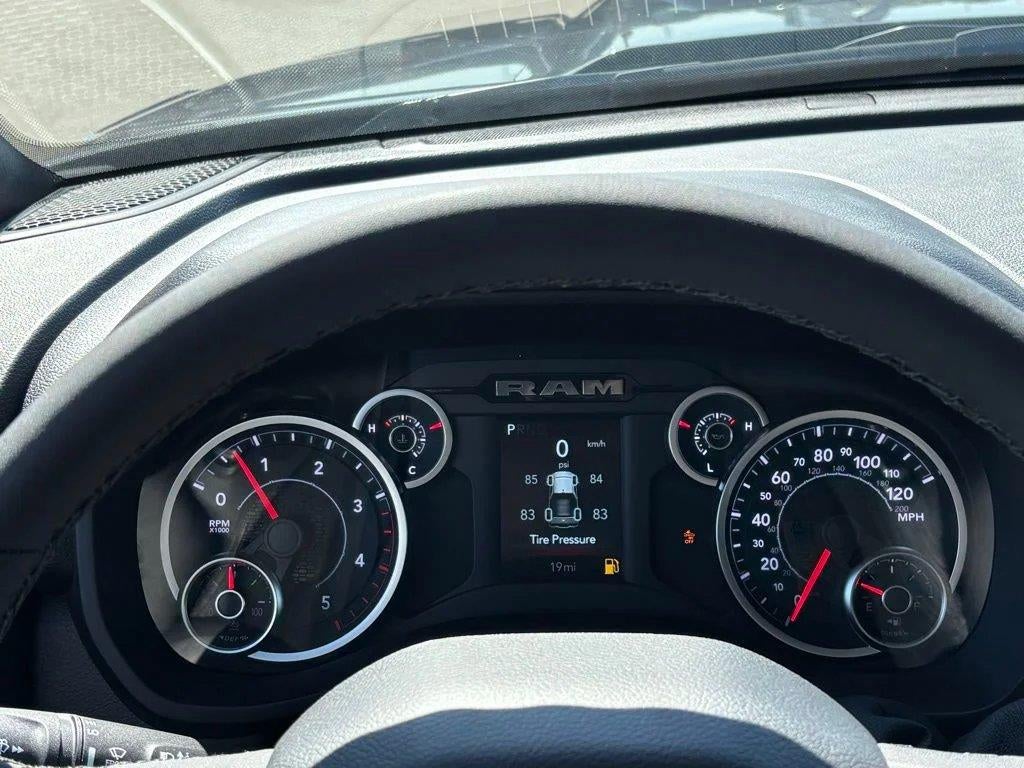 2025 RAM 2500 Big Horn Crew Cab 4x4 6'4' Box