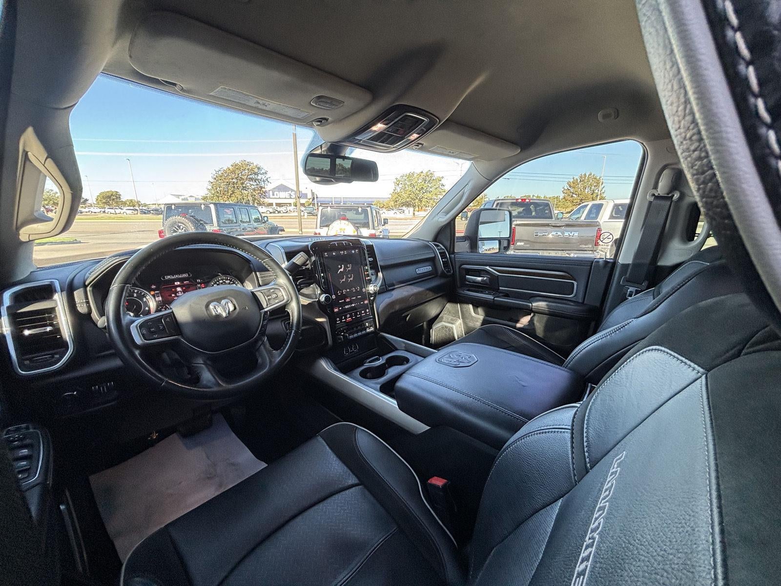2023 RAM 2500 Laramie Crew Cab 4x4 6'4' Box