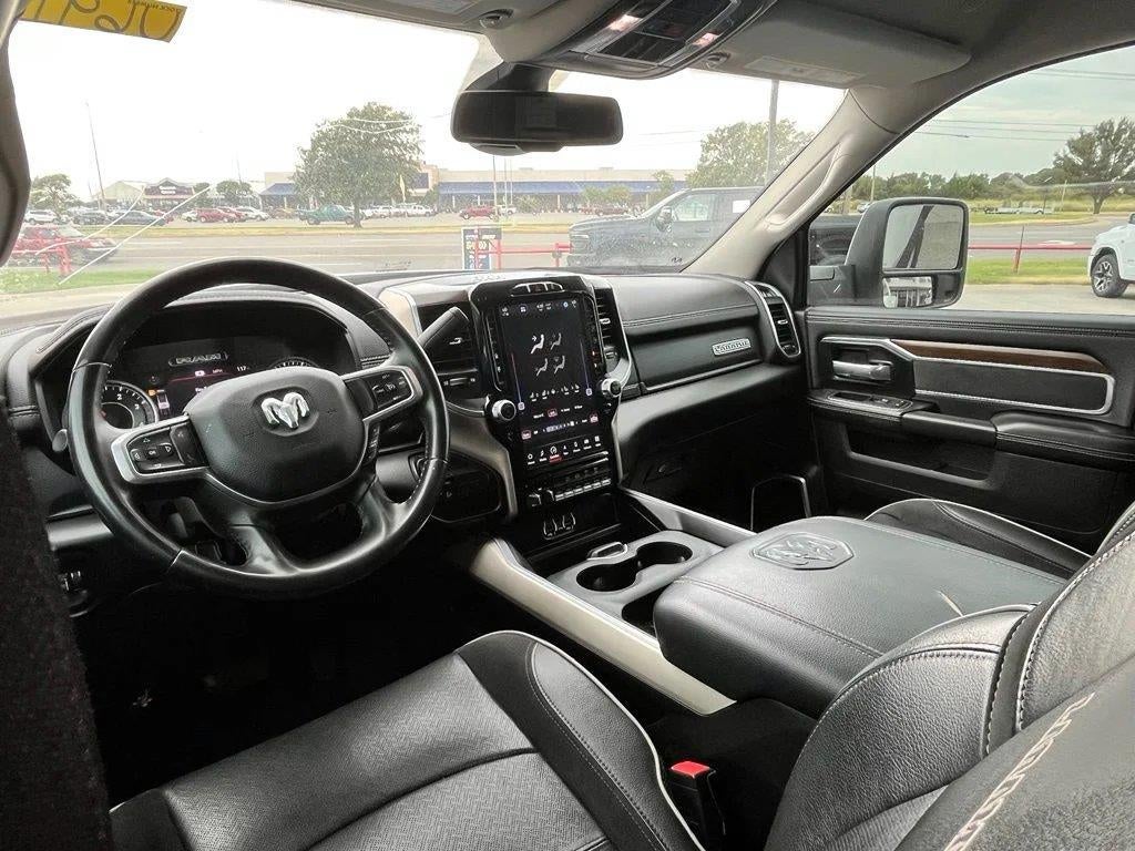 2023 RAM 2500 Laramie Crew Cab 4x4 6'4' Box