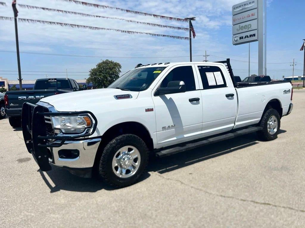 2022 RAM 2500 Tradesman Crew Cab 4x4 8' Box