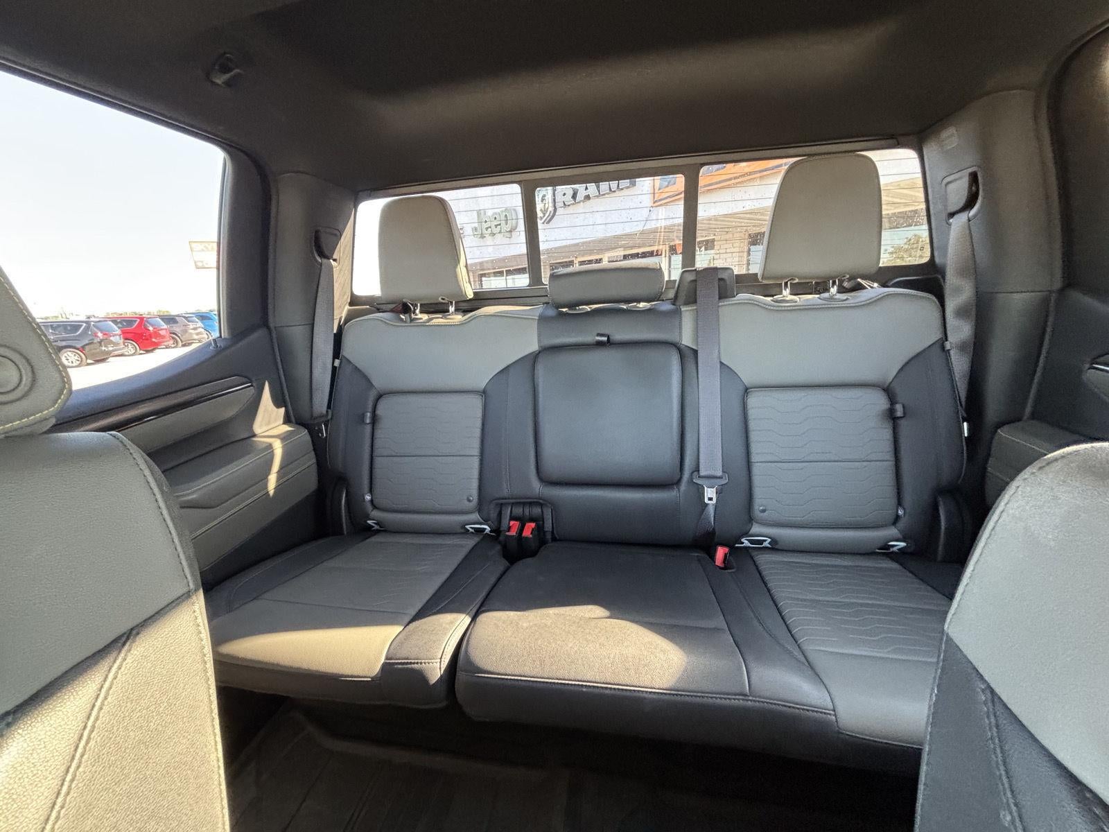2023 Chevrolet Silverado 1500 4WD Crew Cab Short Bed ZR2