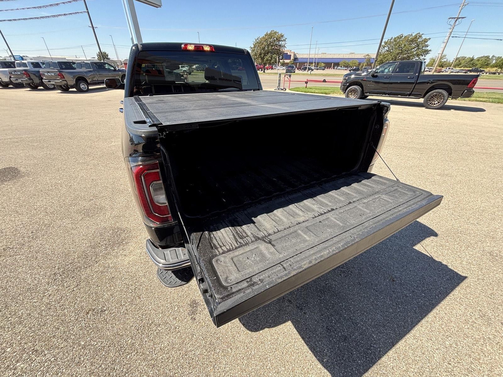 2017 GMC Sierra 1500 SLT