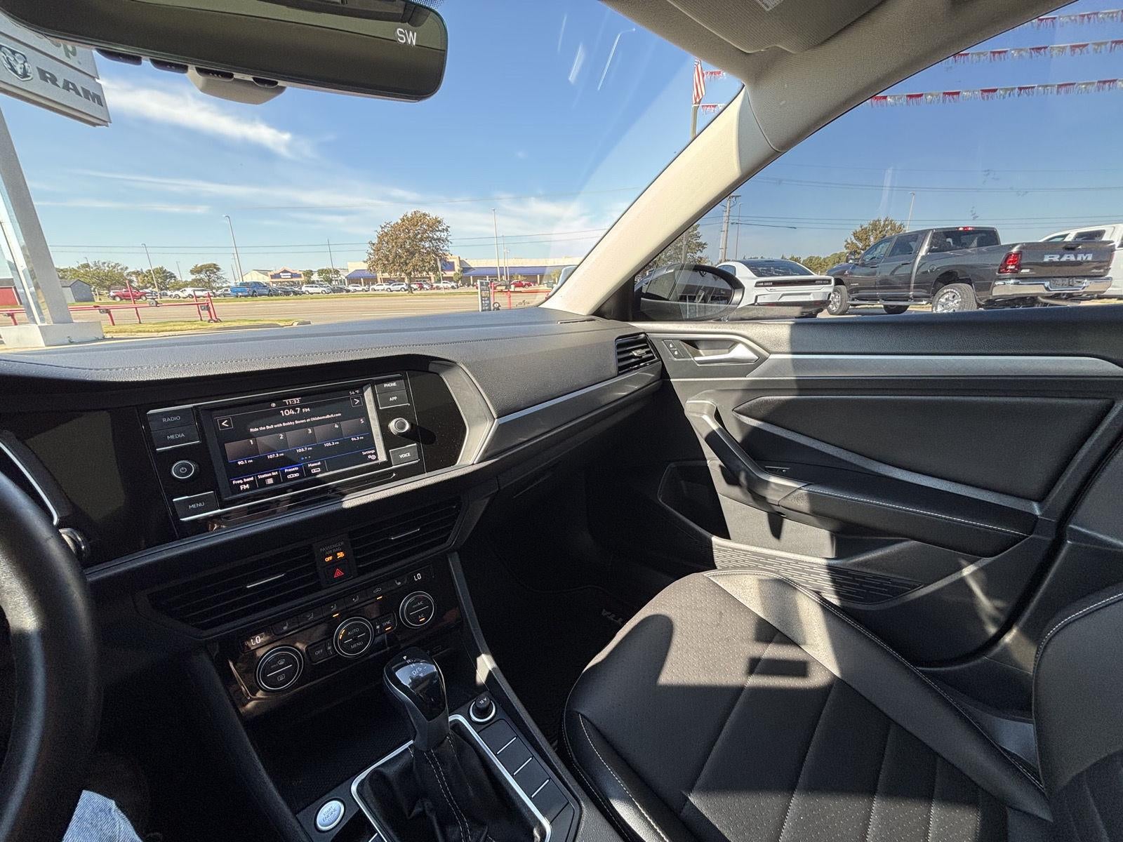 2022 Volkswagen Jetta 1.5T SE