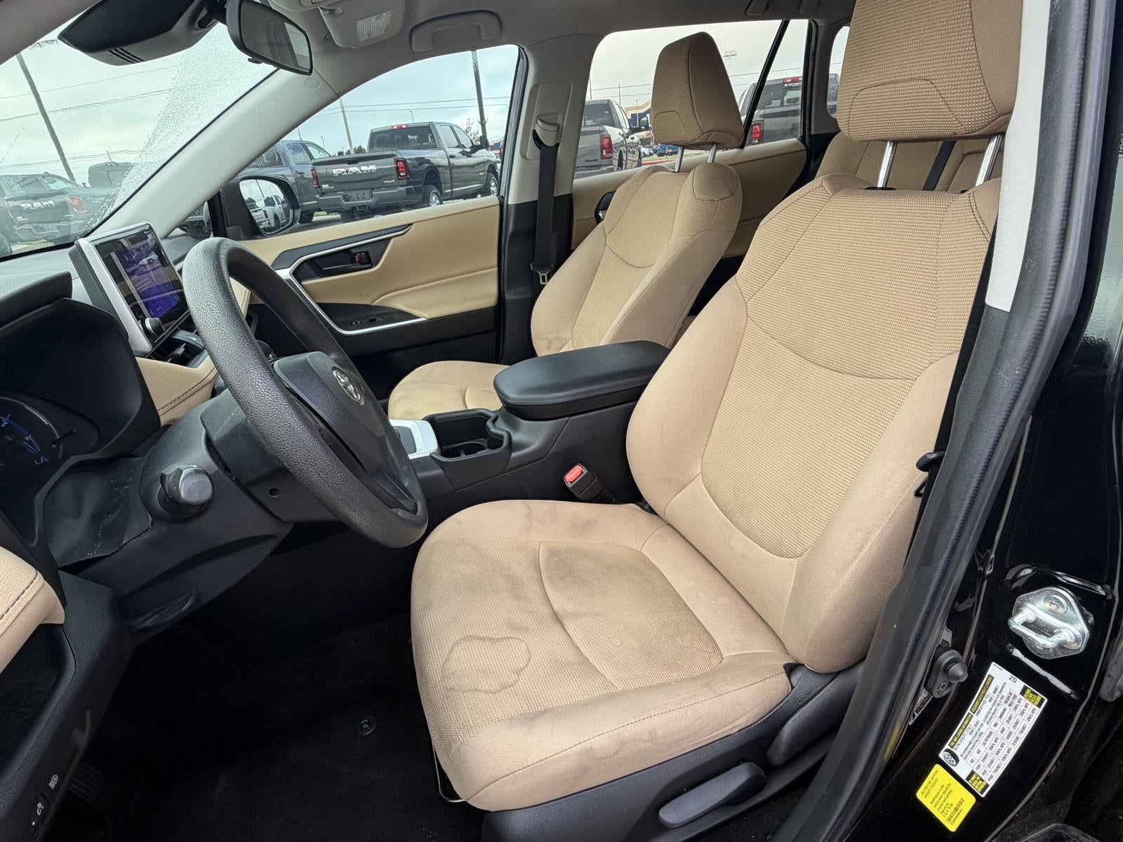 2023 Toyota RAV4 Hybrid LE