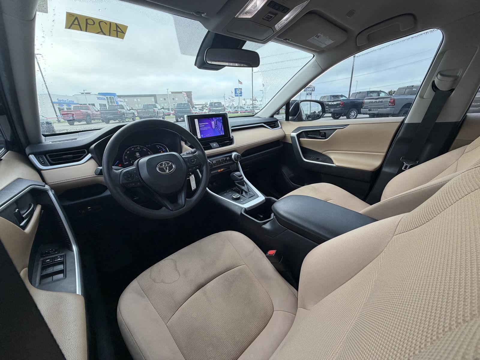 2023 Toyota RAV4 Hybrid LE