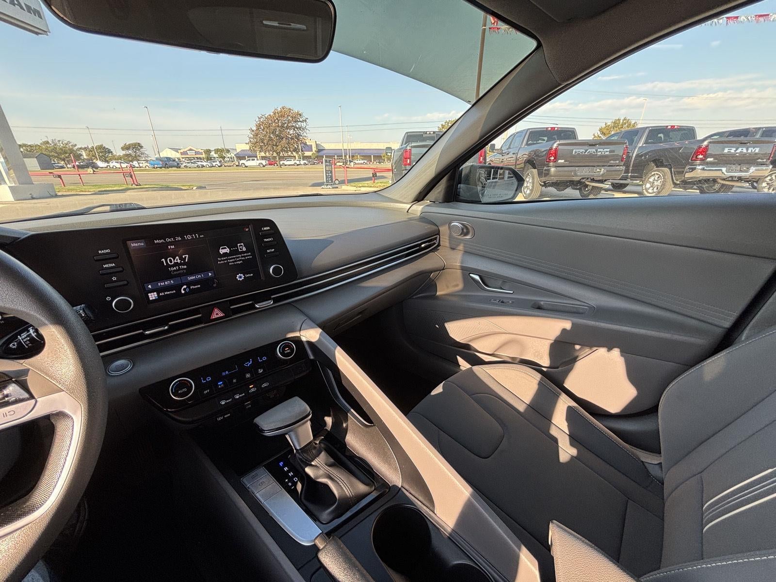 2023 Hyundai Elantra SEL
