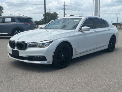 2018 BMW 740i 740i