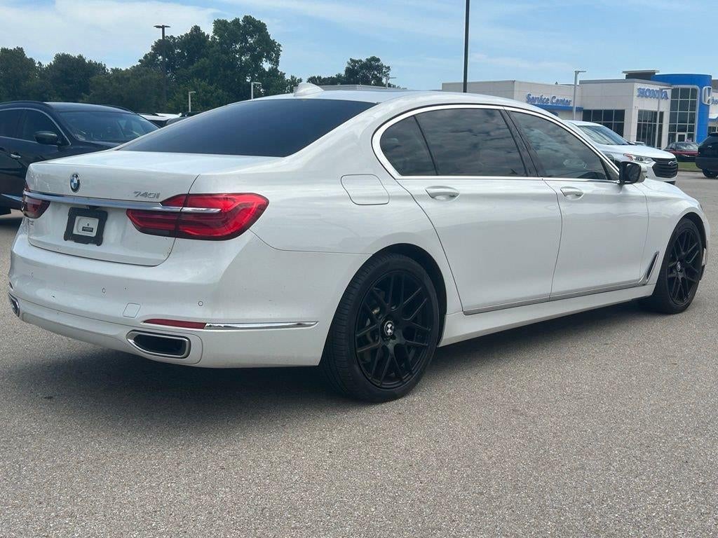 2018 BMW 740i 740i