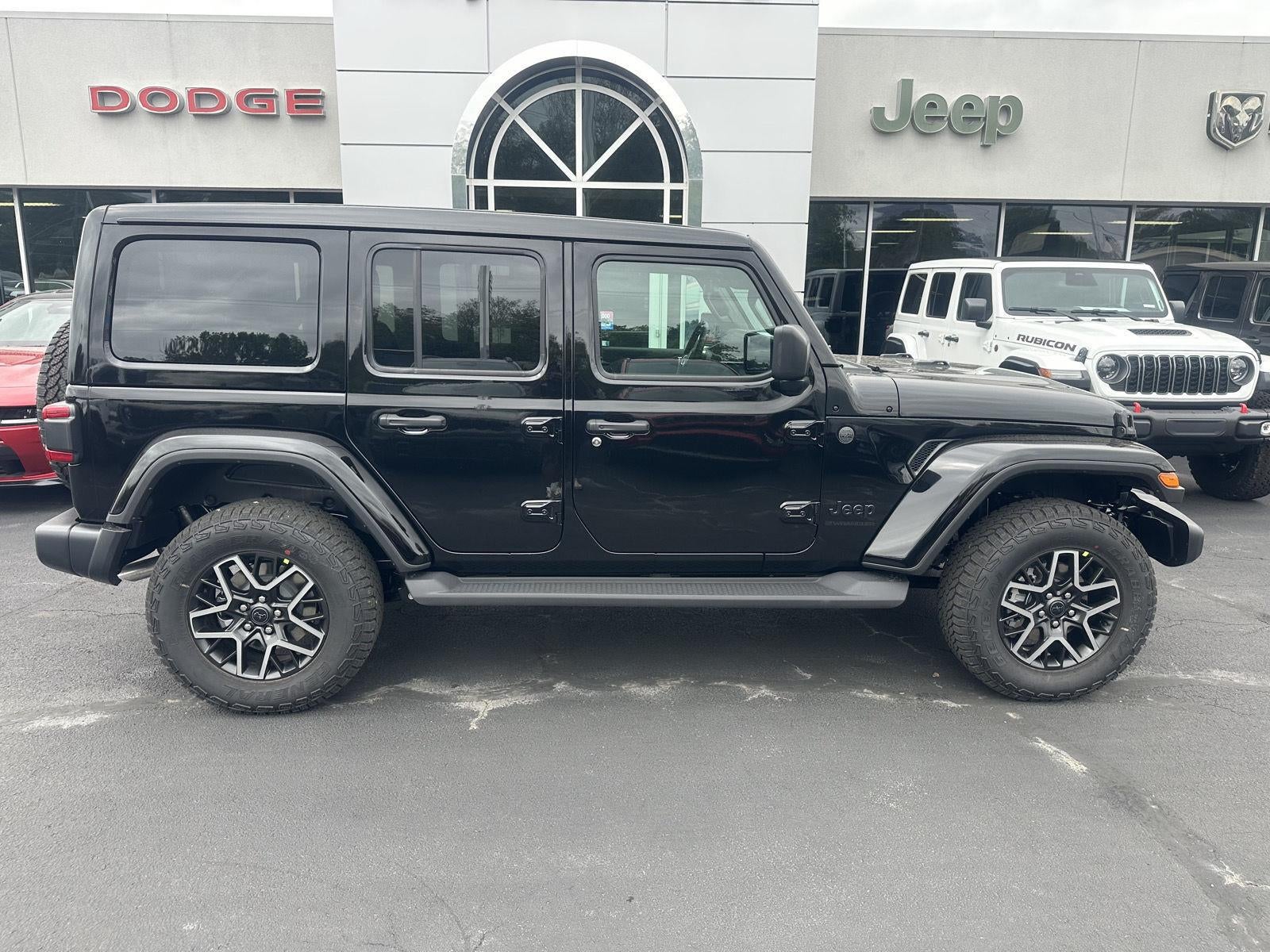 2027 Jeep Wrangler WRANGLER 4-DOOR SAHARA