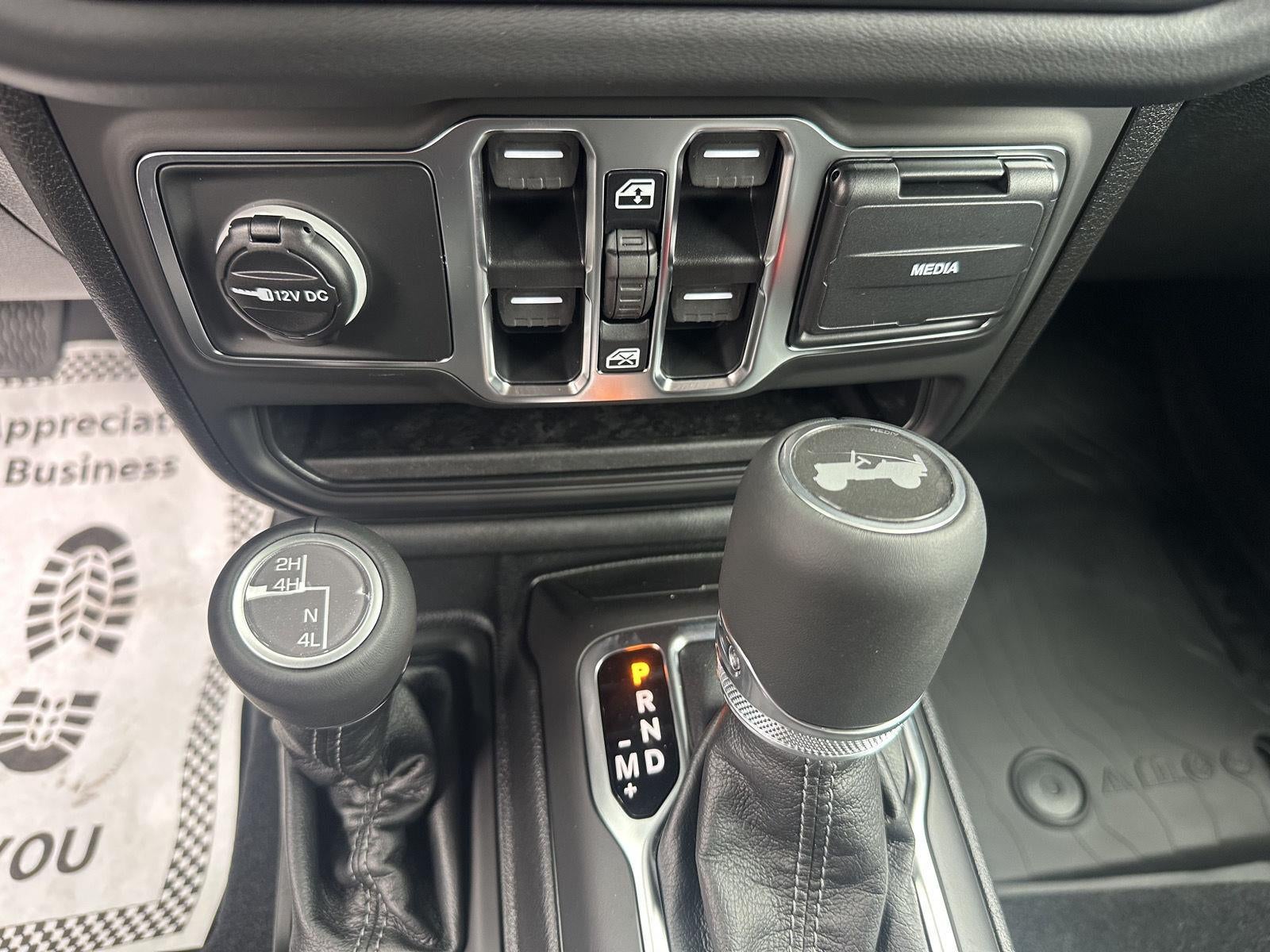 2027 Jeep Wrangler WRANGLER 4-DOOR SAHARA