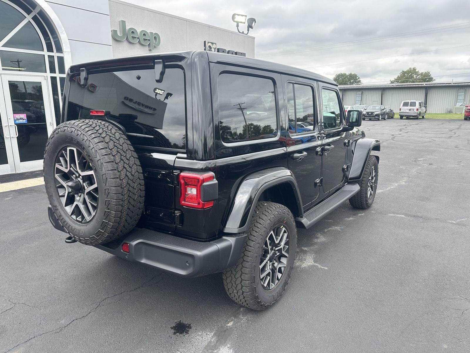 2027 Jeep Wrangler WRANGLER 4-DOOR SAHARA