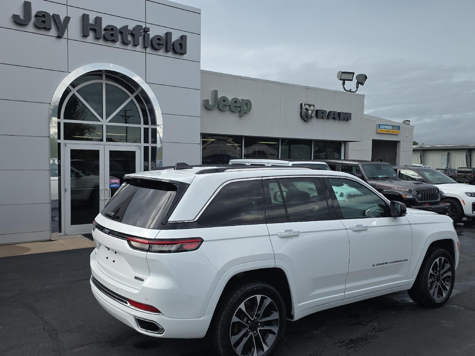 2023 Jeep Grand Cherokee Overland 4x4
