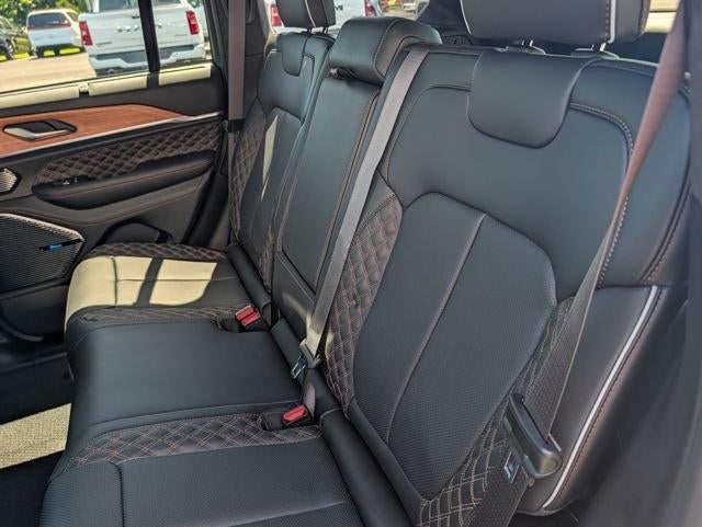 2026 Jeep Grand Cherokee GRAND CHEROKEE SUMMIT 4X4