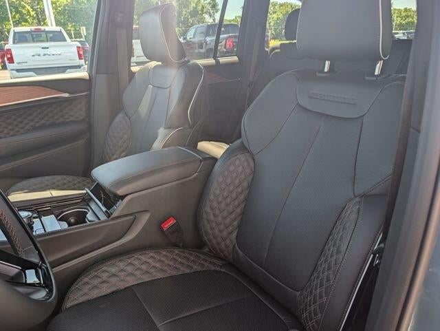 2026 Jeep Grand Cherokee GRAND CHEROKEE SUMMIT 4X4