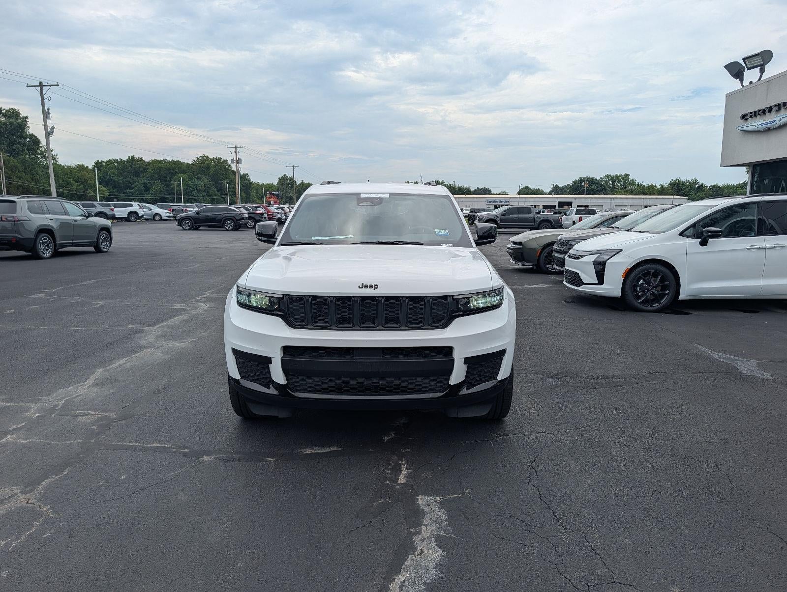 2023 Jeep Grand Cherokee L Altitude 4x4