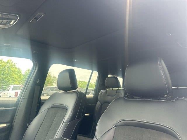 2026 Jeep Grand Cherokee GRAND CHEROKEE L LAREDO ALTITUDE 4X4