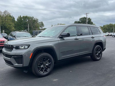 2027 Jeep Grand Cherokee GRAND CHEROKEE L LAREDO ALTITUDE 4X4