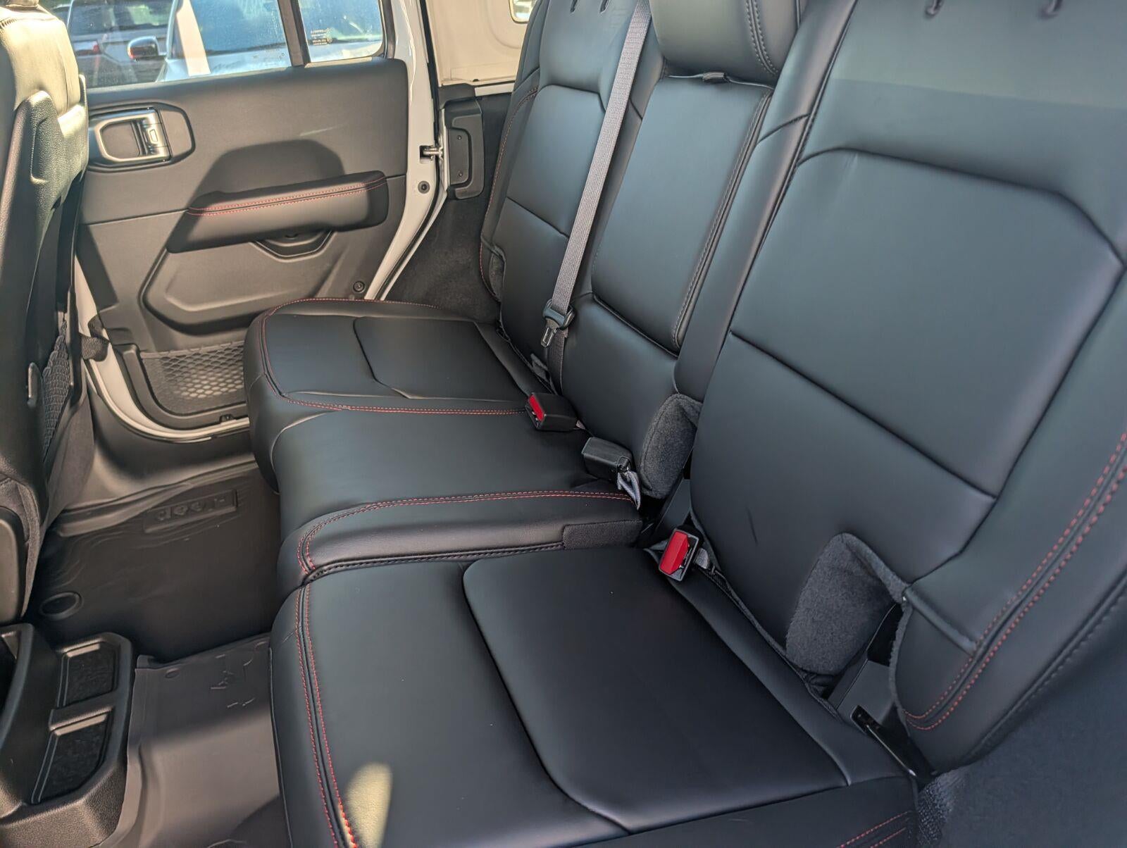 2027 Jeep Wrangler WRANGLER 4-DOOR RUBICON X