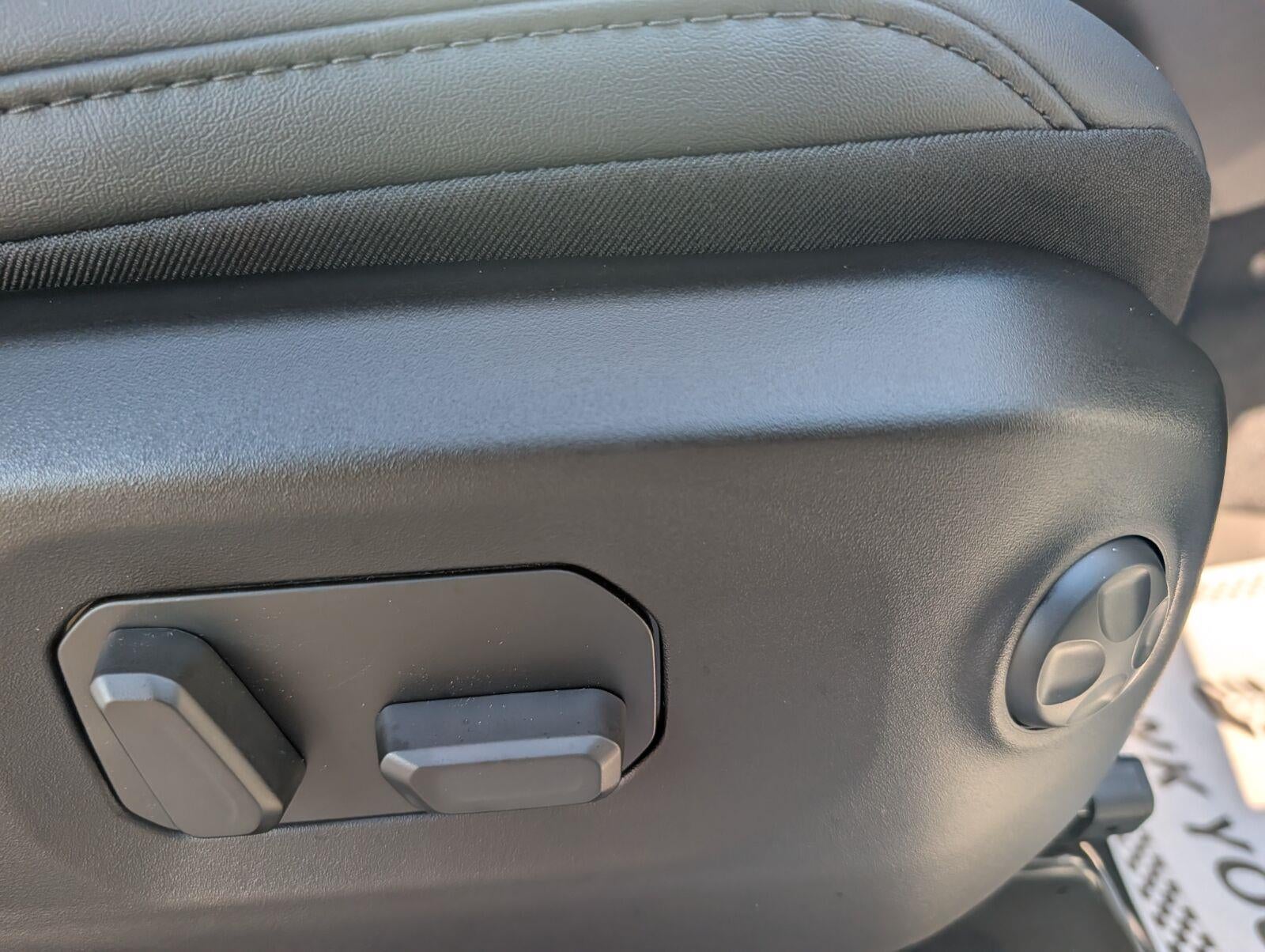 2027 Jeep Wrangler WRANGLER 4-DOOR RUBICON X