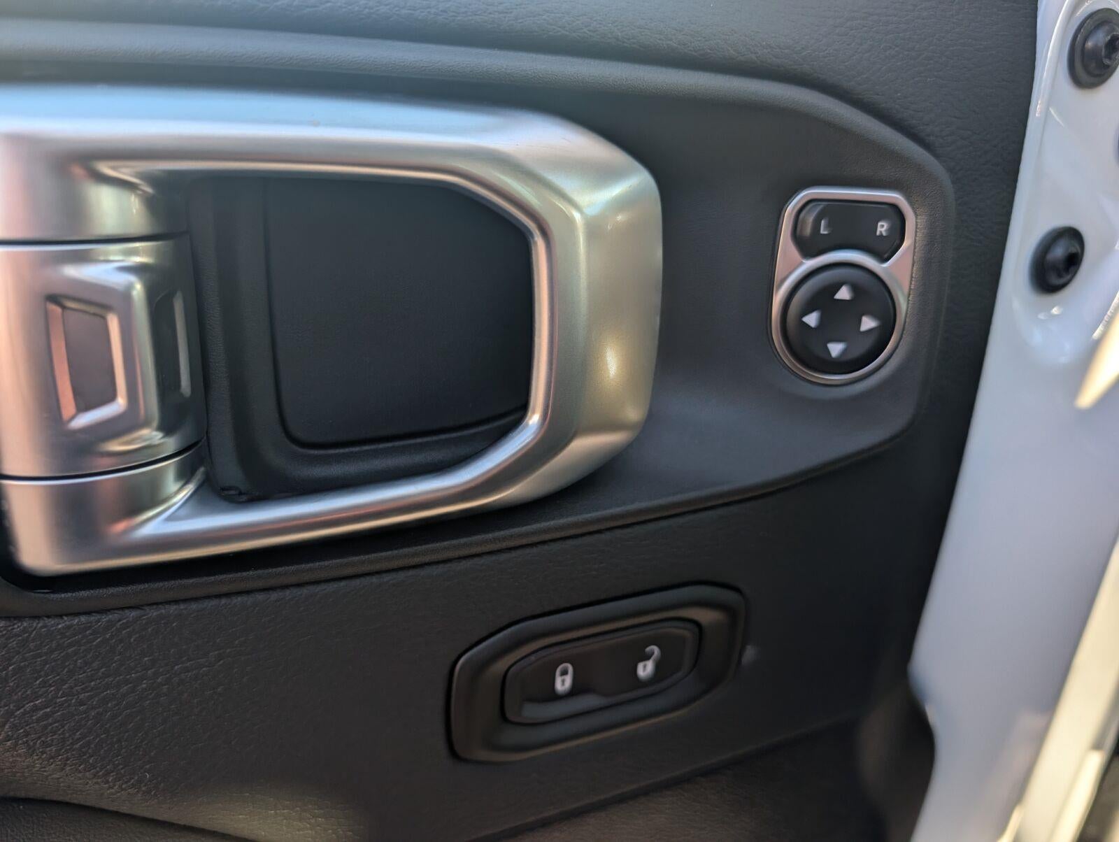 2027 Jeep Wrangler WRANGLER 4-DOOR RUBICON X