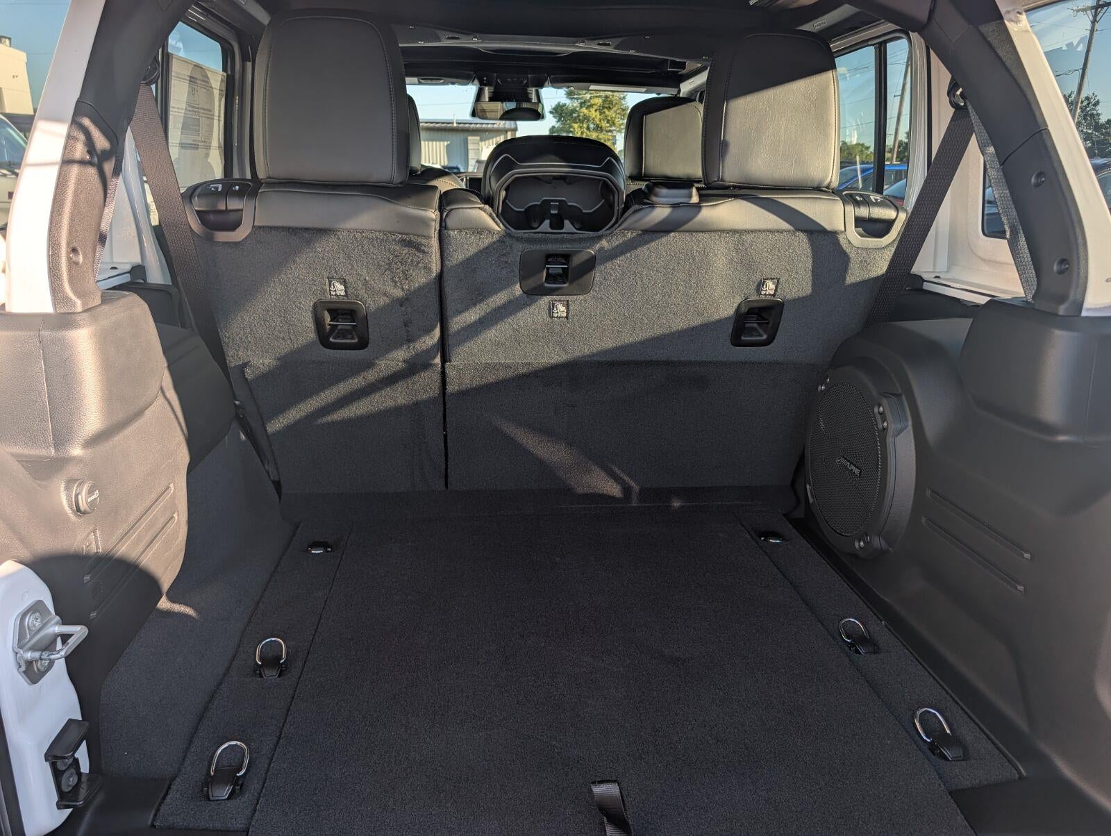 2027 Jeep Wrangler WRANGLER 4-DOOR RUBICON X
