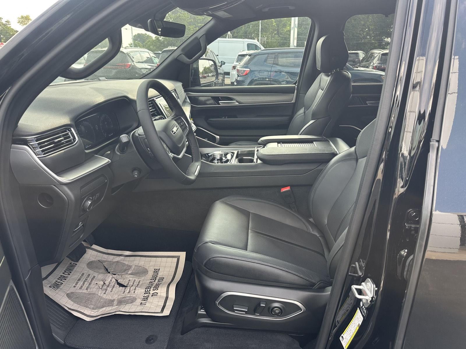 2026 Jeep Grand Wagoneer GRAND WAGONEER LIMITED ALTITUDE 4X4