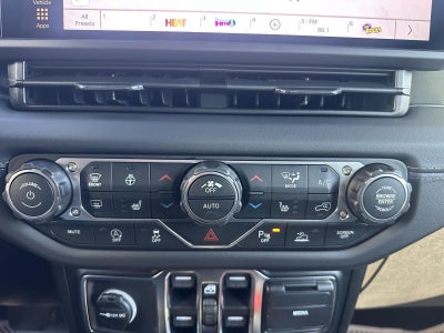 2027 Jeep Gladiator GLADIATOR MOJAVE X 4X4
