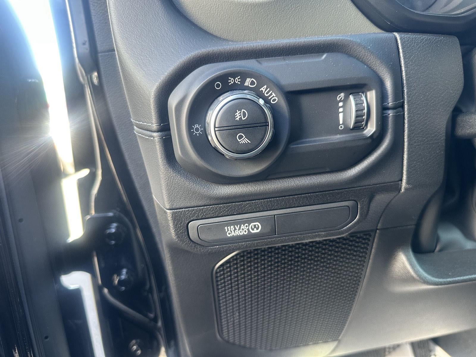 2027 Jeep Gladiator GLADIATOR MOJAVE X 4X4