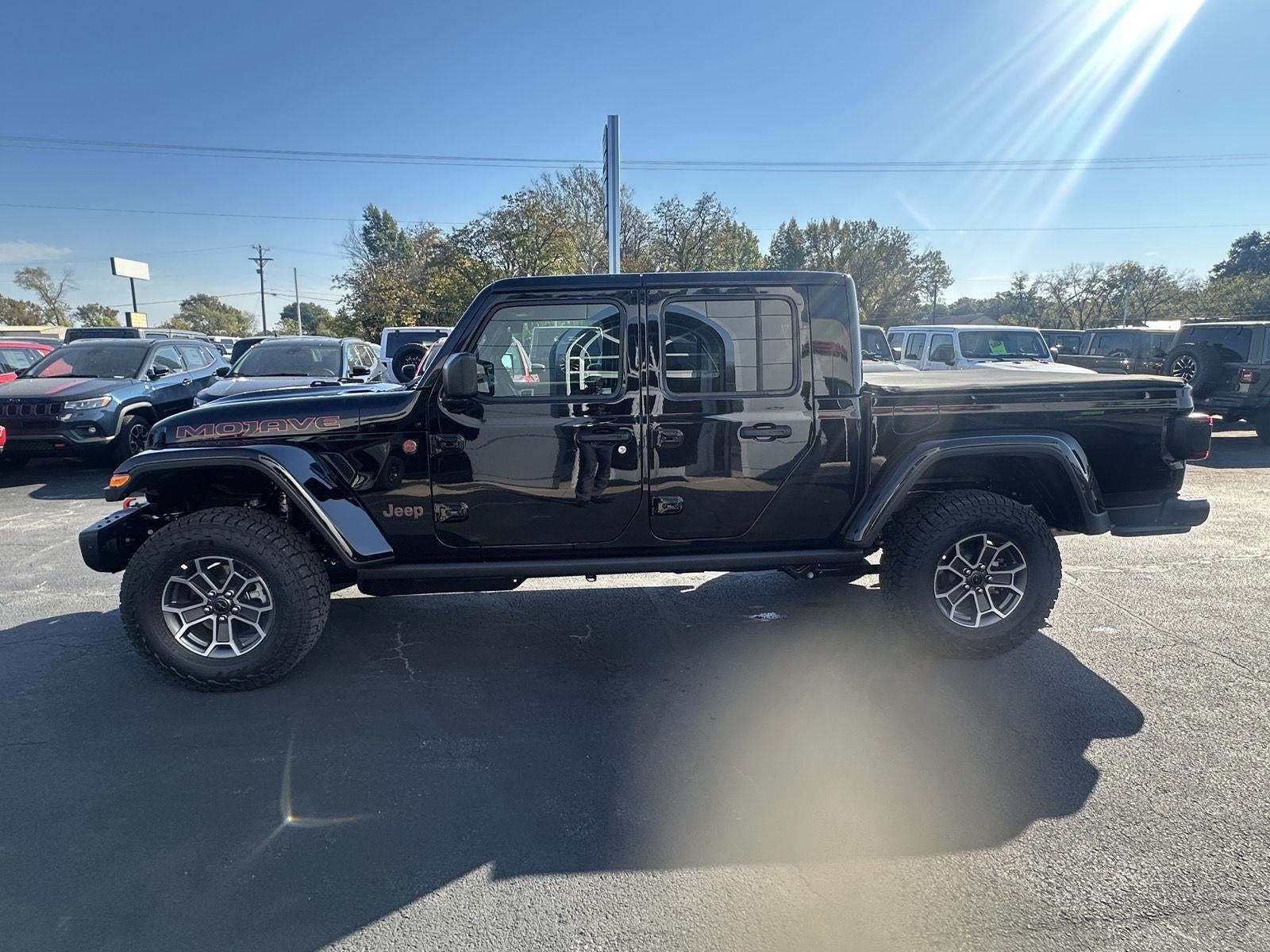 2027 Jeep Gladiator GLADIATOR MOJAVE X 4X4