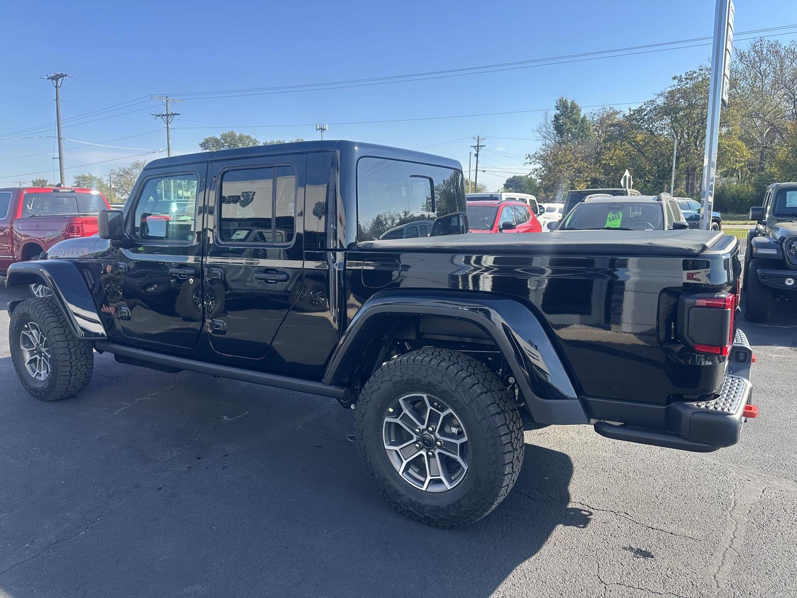 2027 Jeep Gladiator GLADIATOR MOJAVE X 4X4