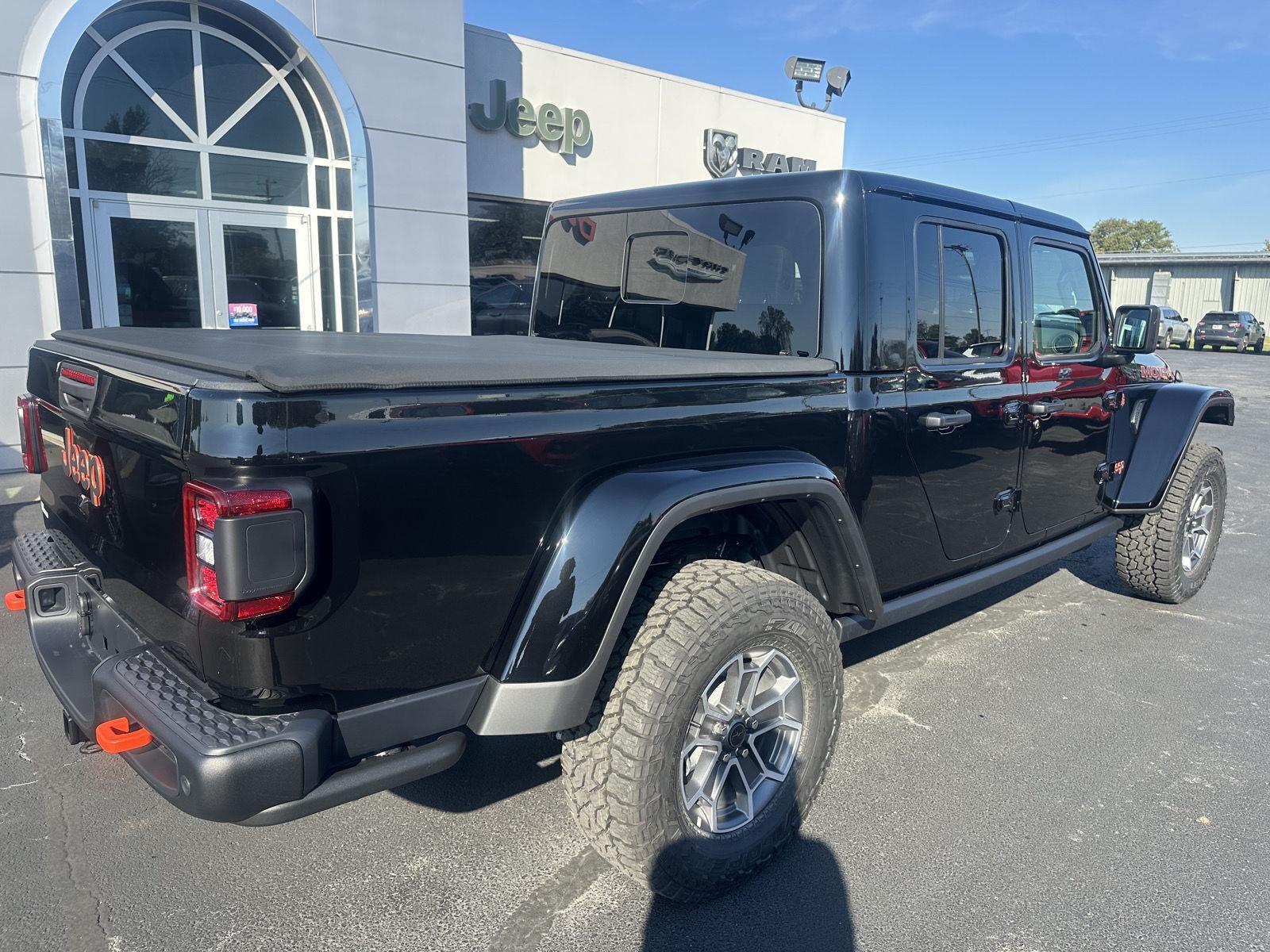 2027 Jeep Gladiator GLADIATOR MOJAVE X 4X4